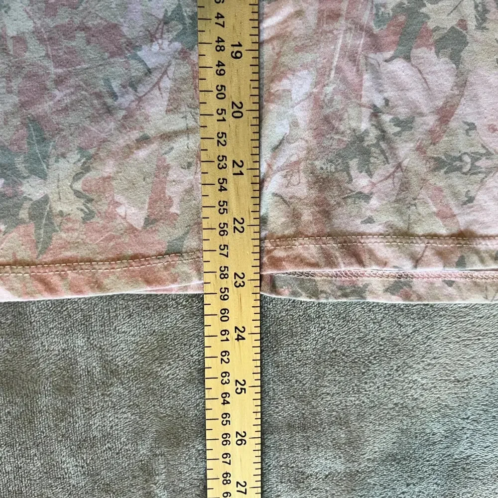 Women's Camo 97 Short Sleeve Graphic T-Shirt - Pink Size Small - Picture 4 of 6